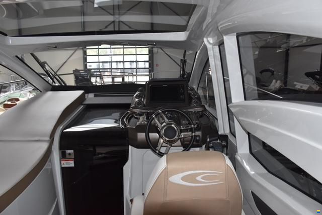 Cobrey 33 HT 2x220PS 2018