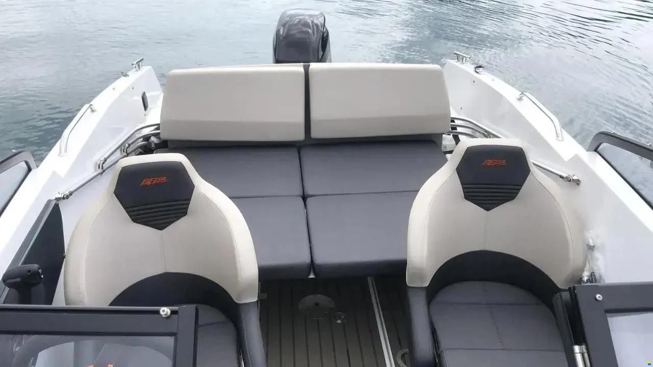 Bella 500 Bowrider