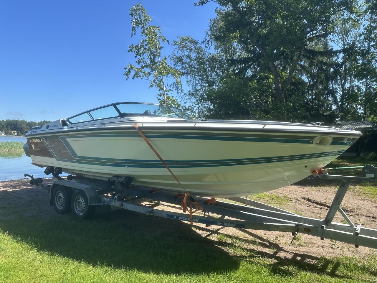Formula 242 LS