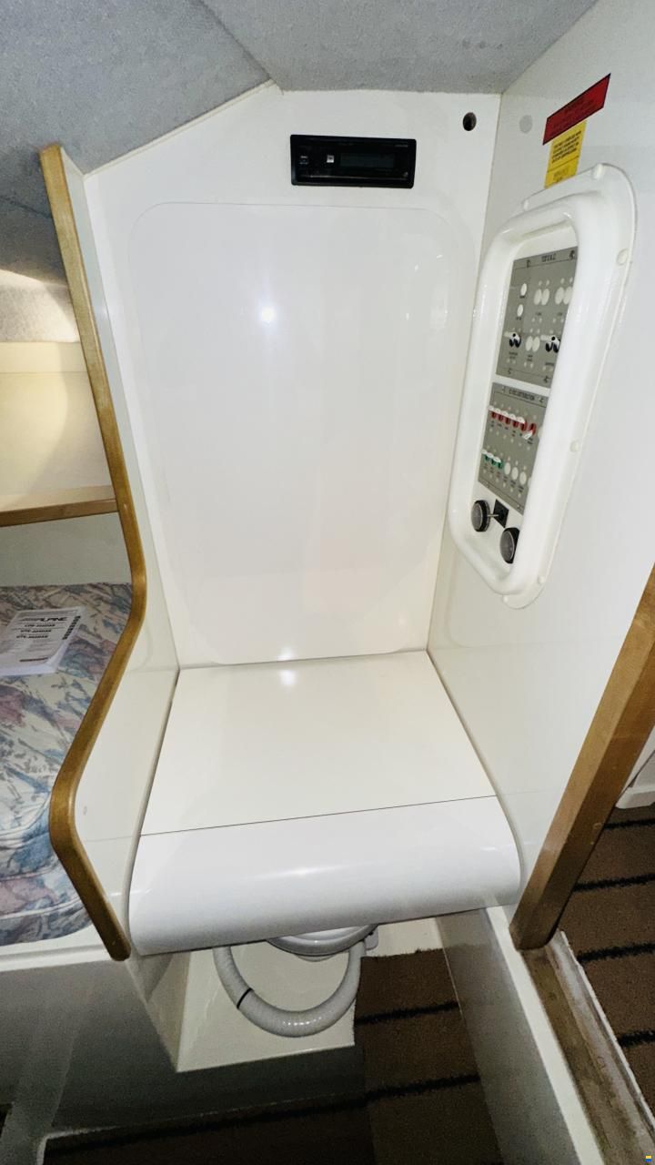 Bertram 28 Moppie