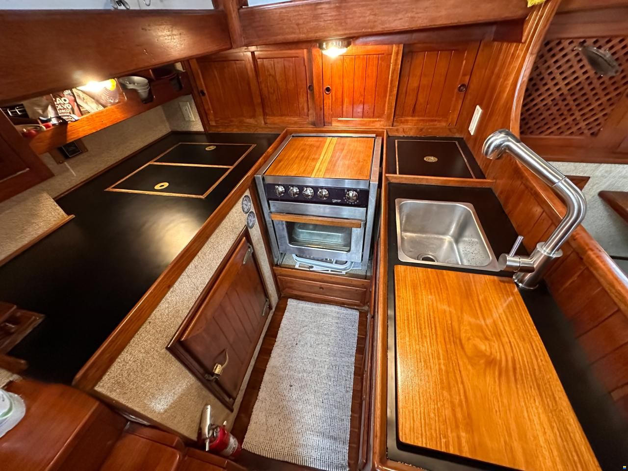 51' Doug Peterson Offshore Cruiser