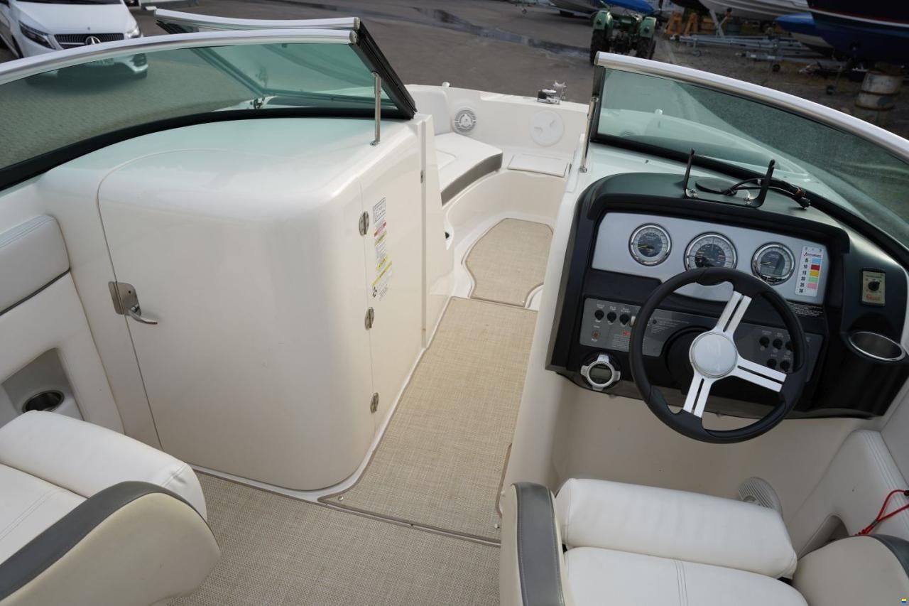 Sea Ray 240 SUNDECK