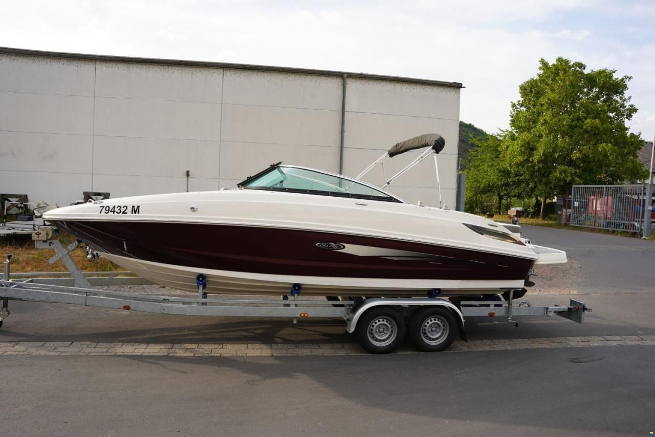 Sea Ray 240 SUNDECK