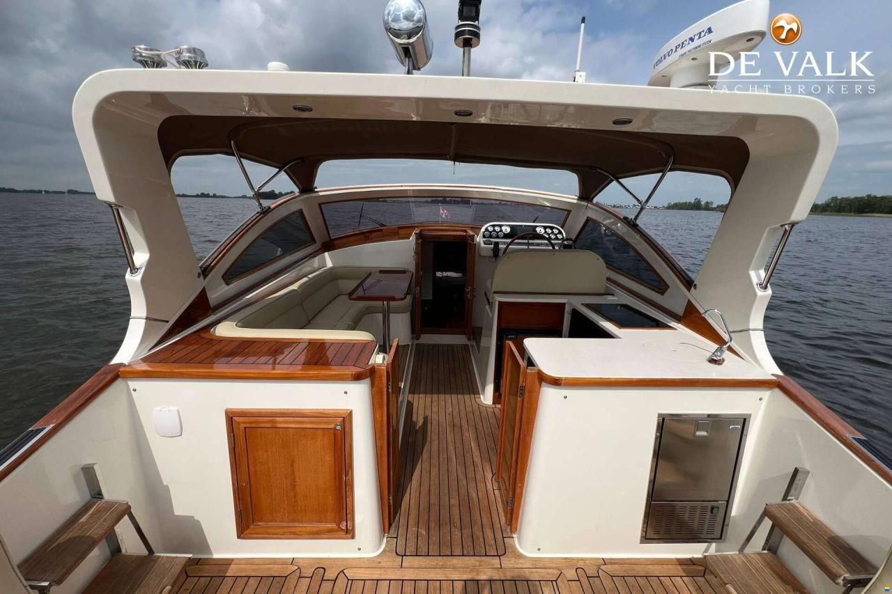 Long Island 40 Runabout
