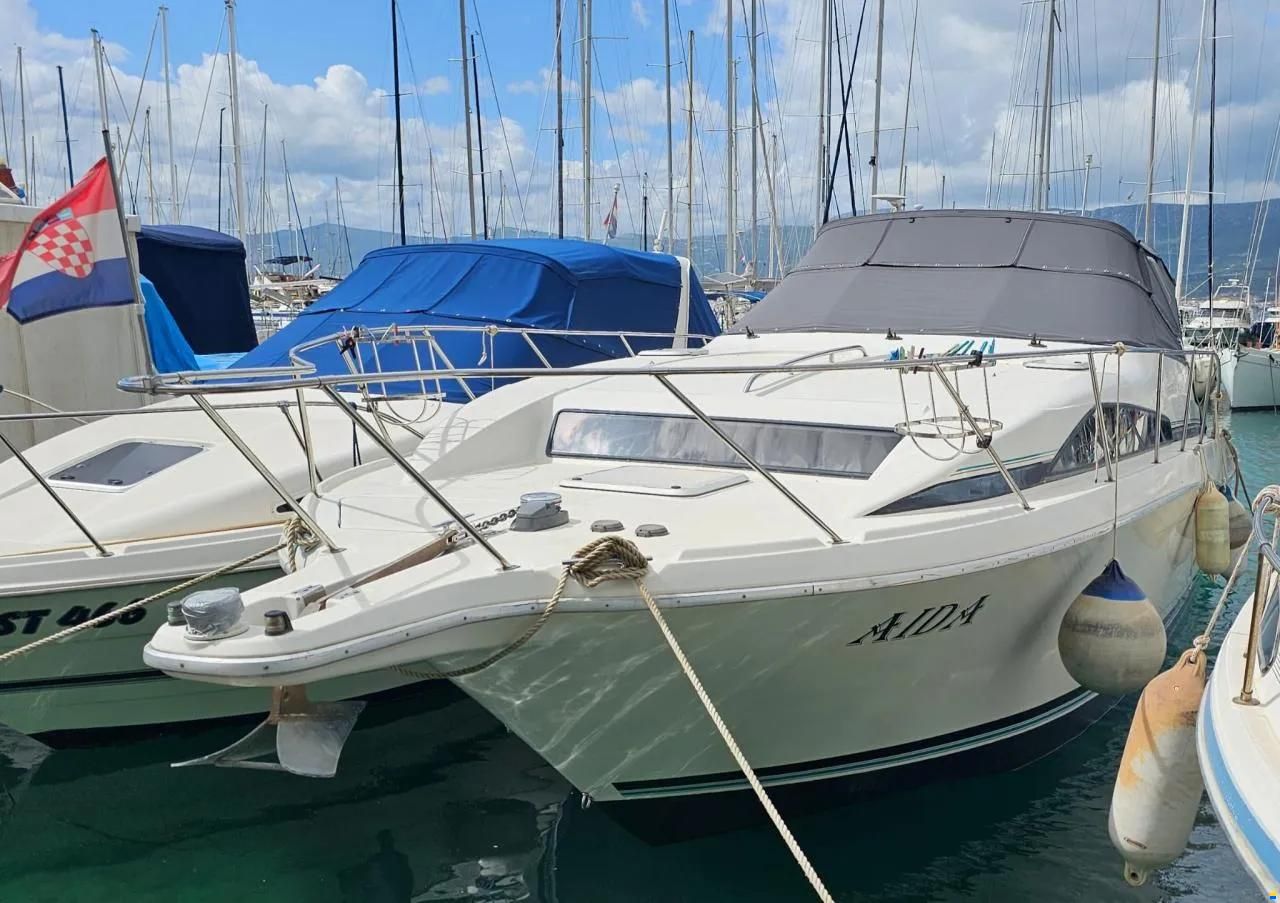 Bayliner 3255 Avanti Express Cruiser