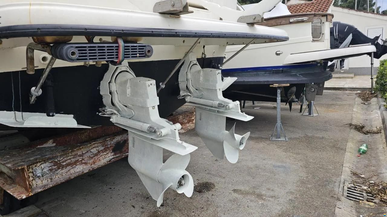 Bayliner 3255 Avanti Express Cruiser