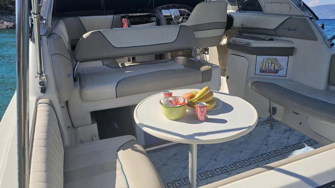 Bayliner 3255 Avanti Express Cruiser