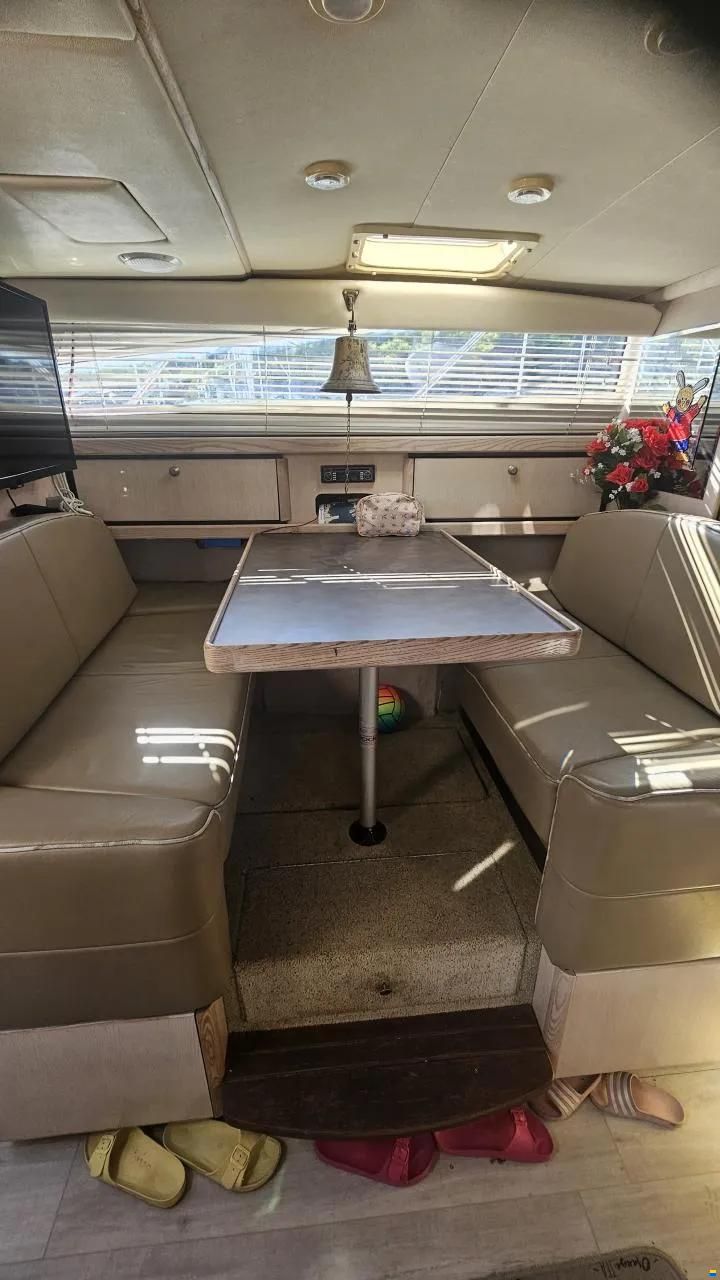 Bayliner 3255 Avanti Express Cruiser