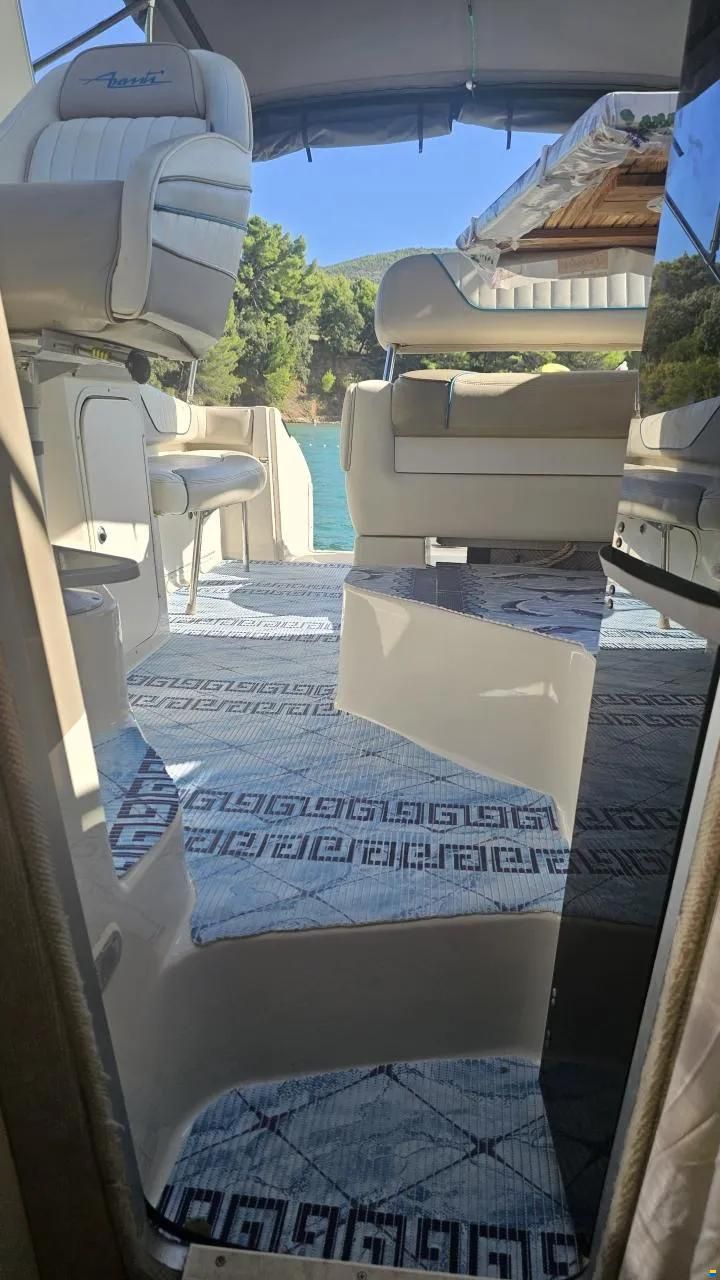Bayliner 3255 Avanti Express Cruiser