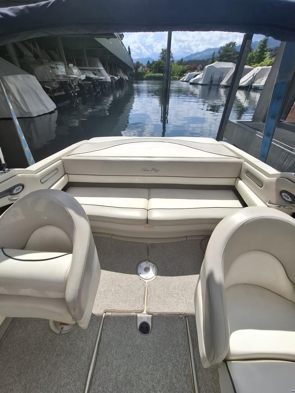 Sea Ray 220 Sun Sport
