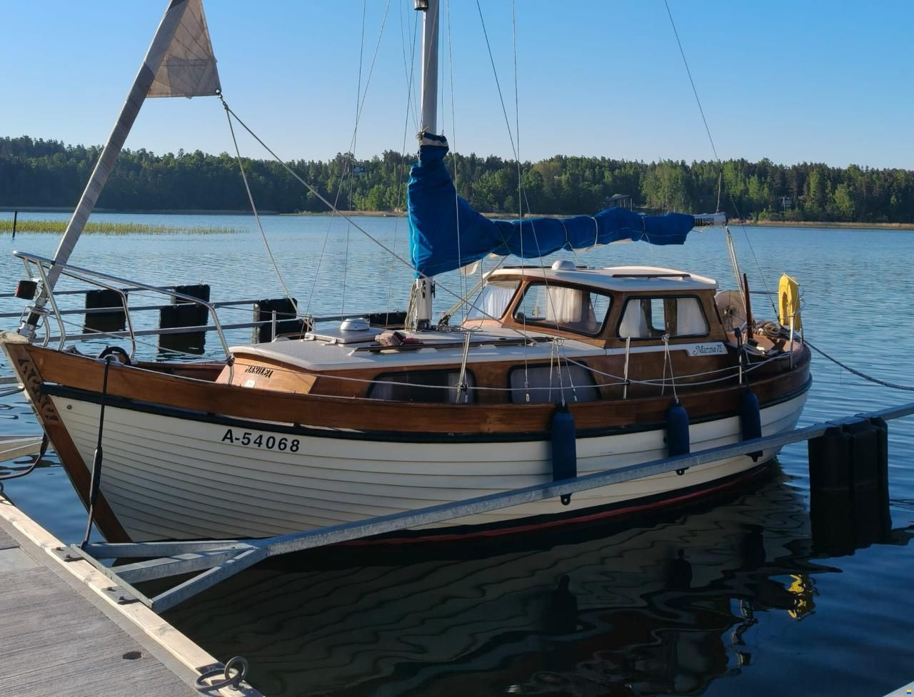 Jutahela Marina 75
