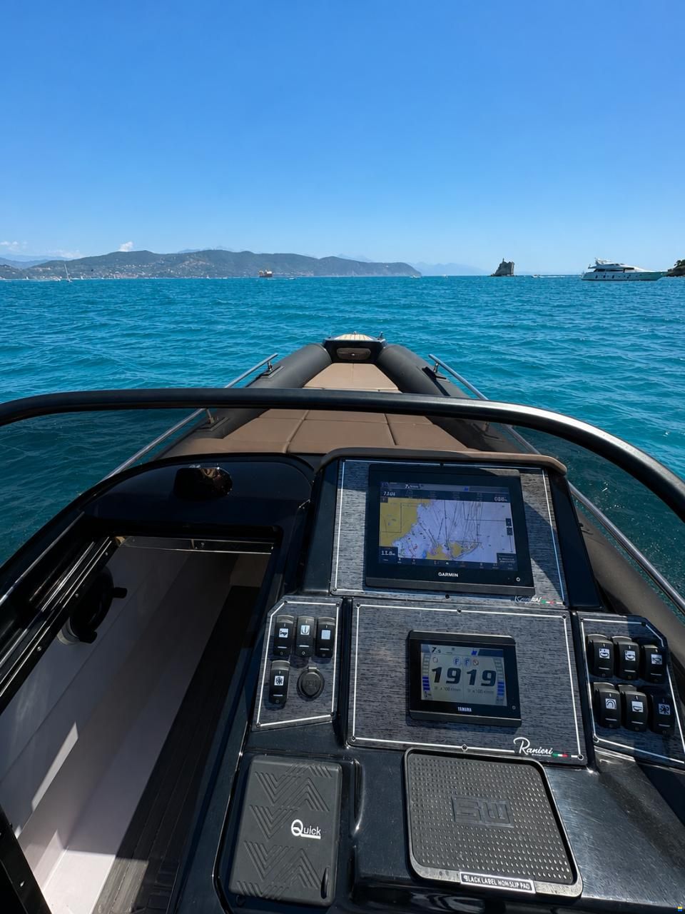 Ranieri Caiman 28