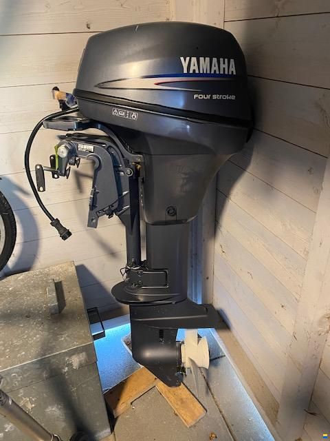 Kelt Marine M8
