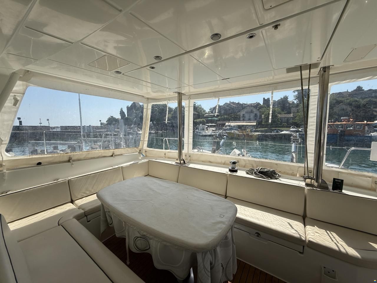 Lagoon 440