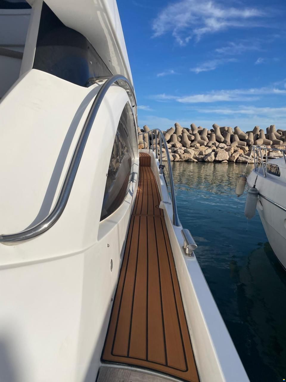 Sunseeker Manhattan 64