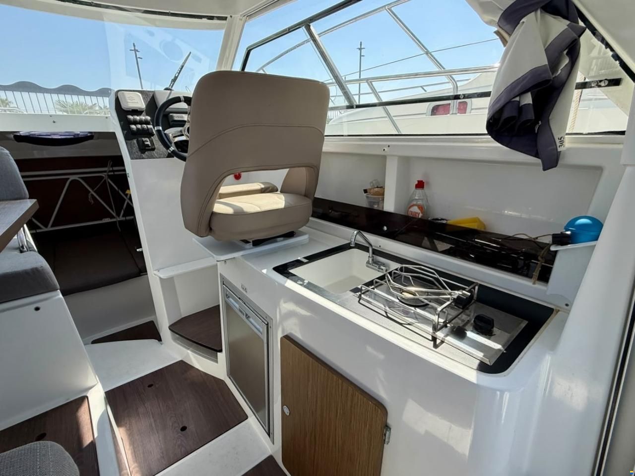 Beneteau Antares 8