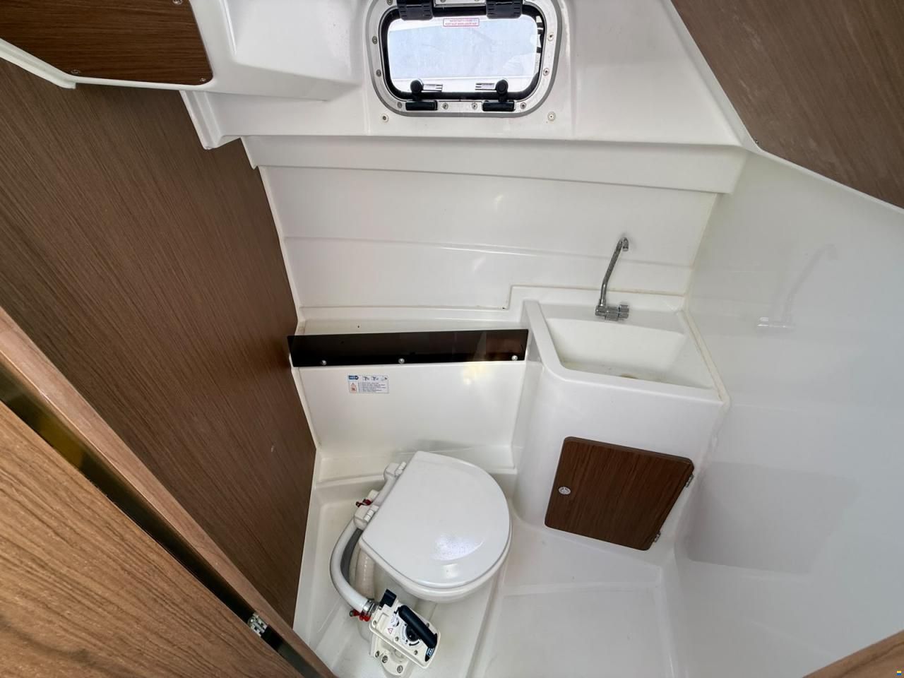 Beneteau Antares 8