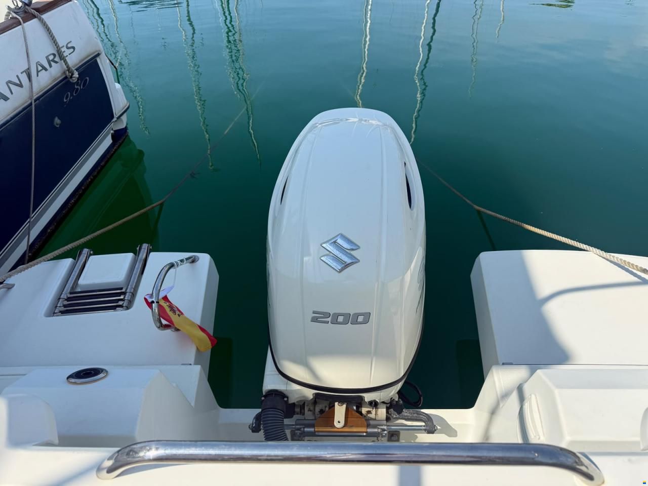 Beneteau Antares 8