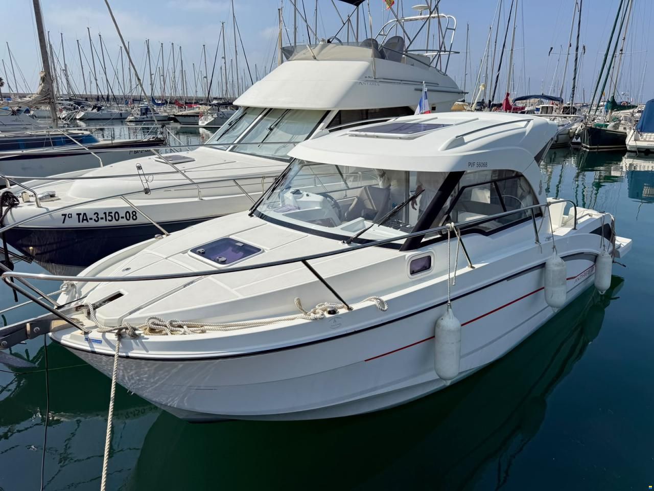 Beneteau Antares 8
