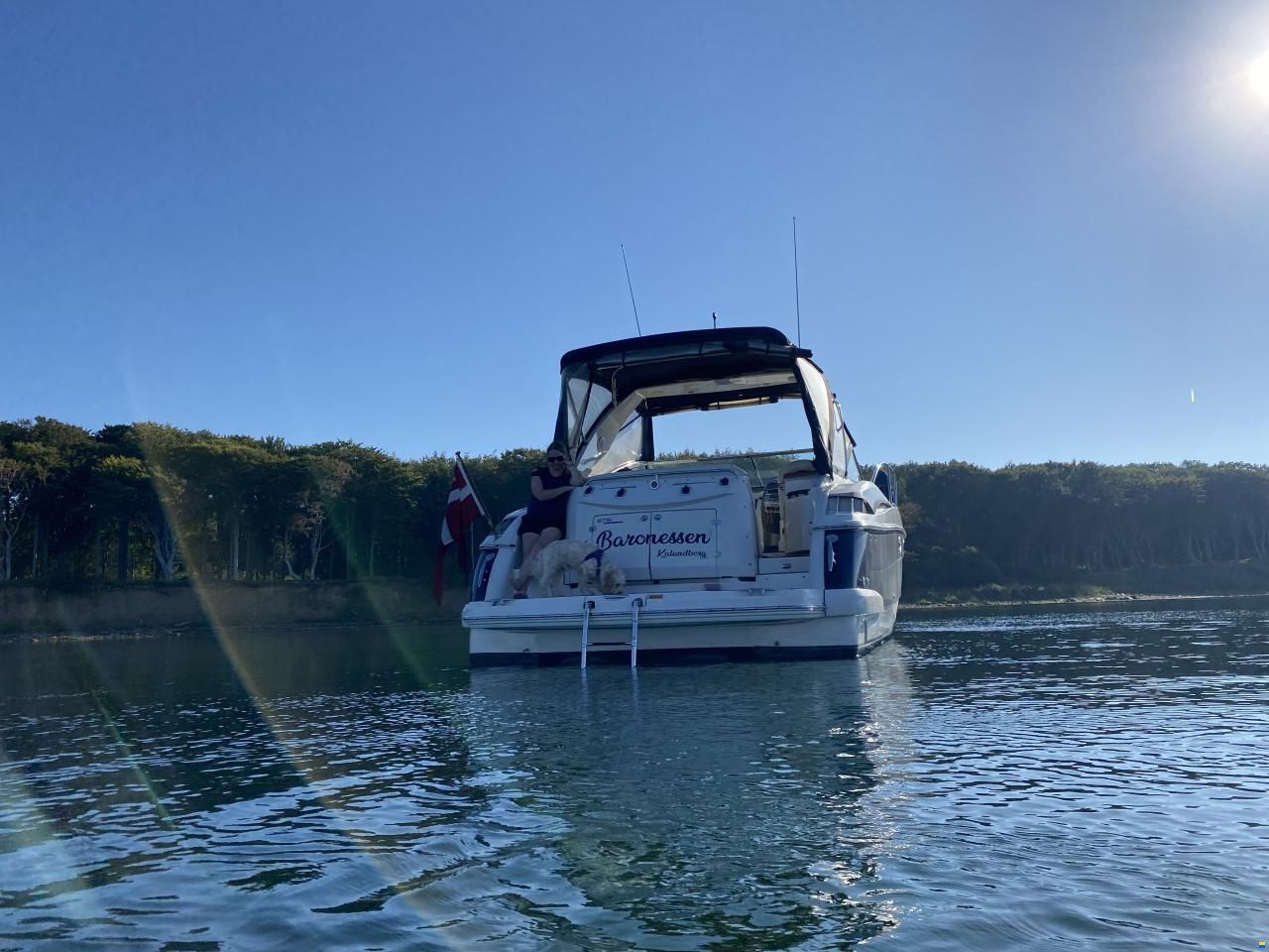 Monterey 375 Sport Yacht