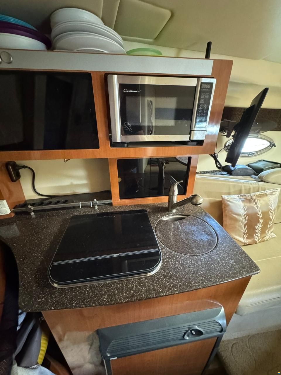 Maxum 2700 SE