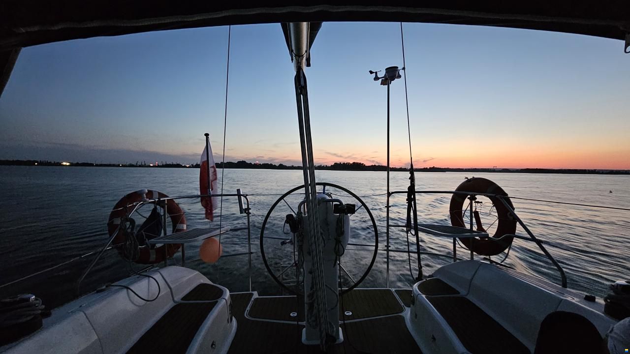 Tango 30