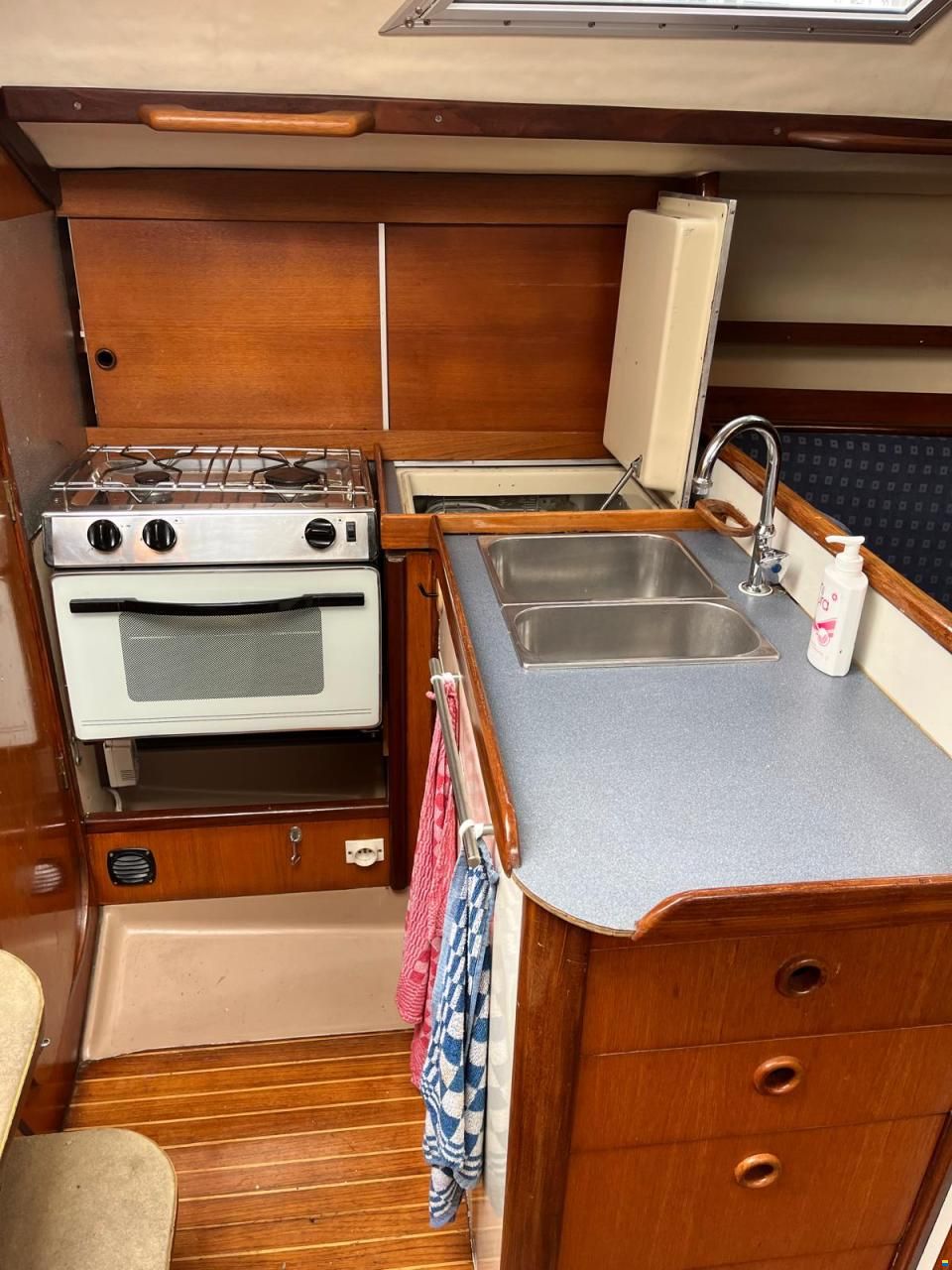 Beneteau First 345