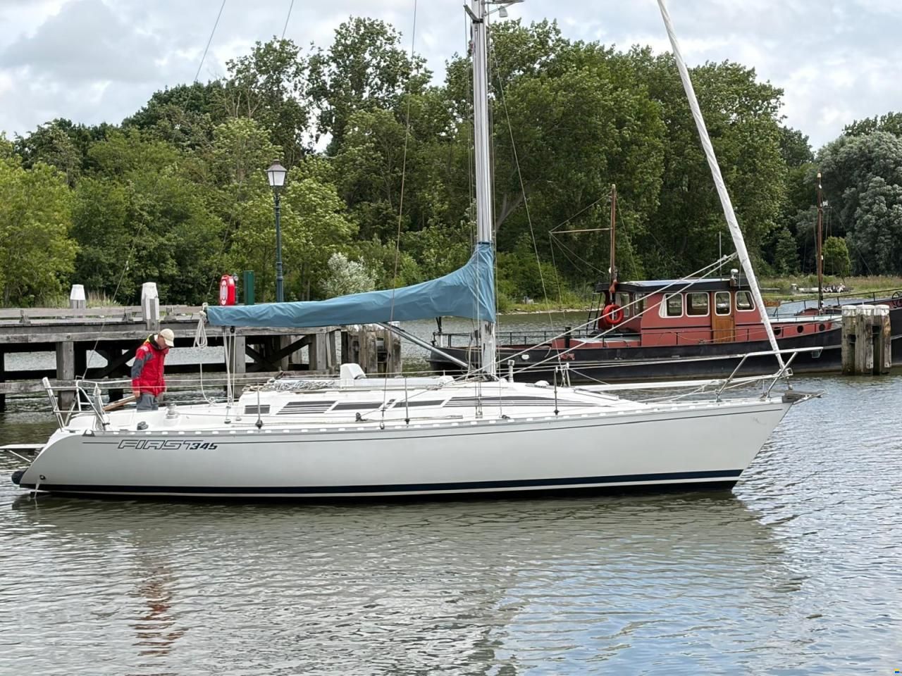 Beneteau First 345