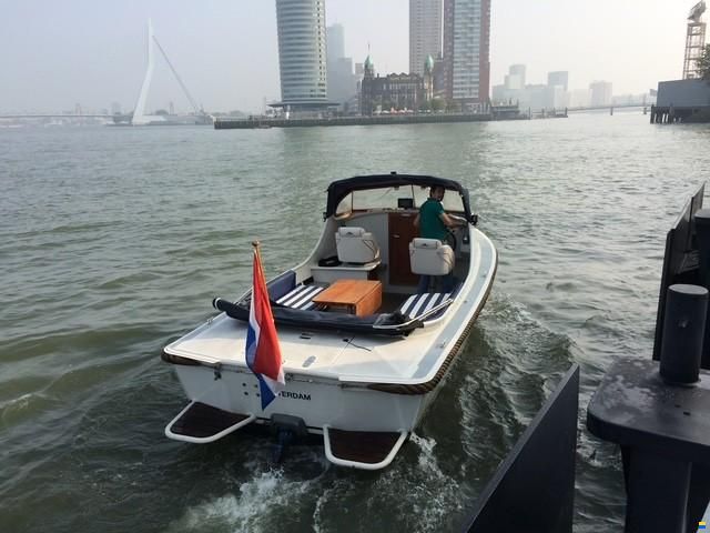 Snel varende aluminium motorboot