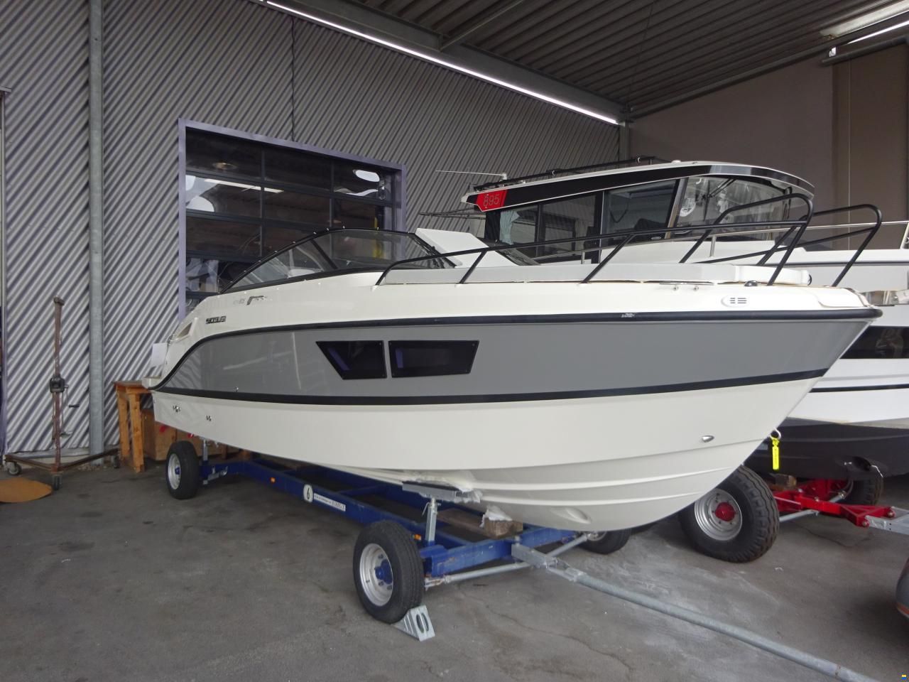 Quicksilver Activ 805 Cruiser