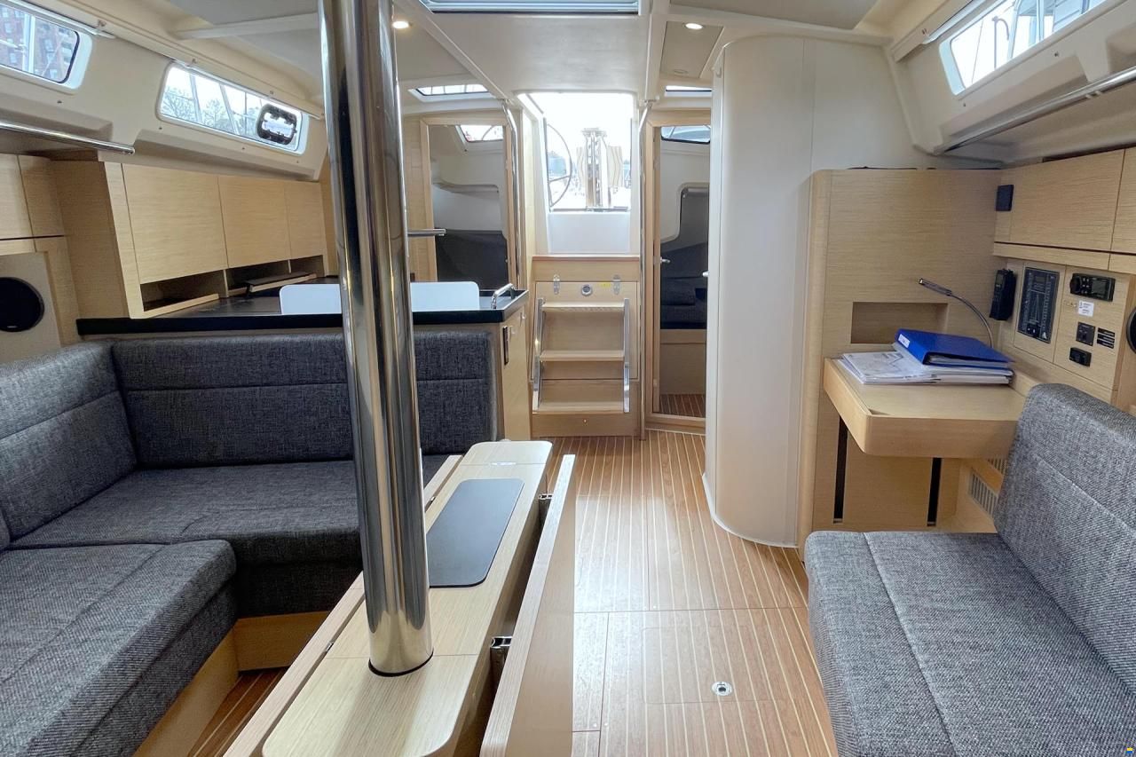 Hanse 388