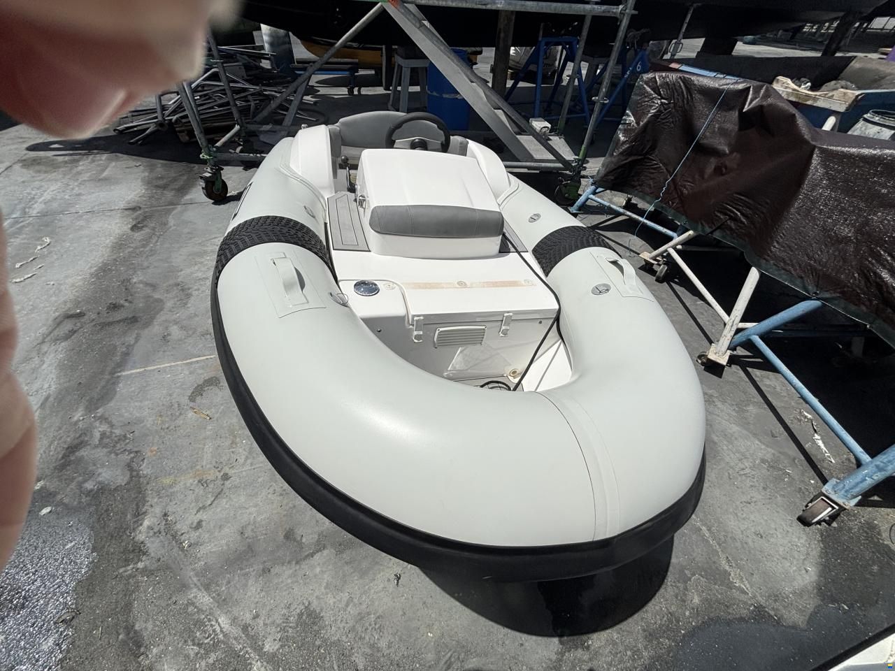 Pirelli J29 Jet Tender