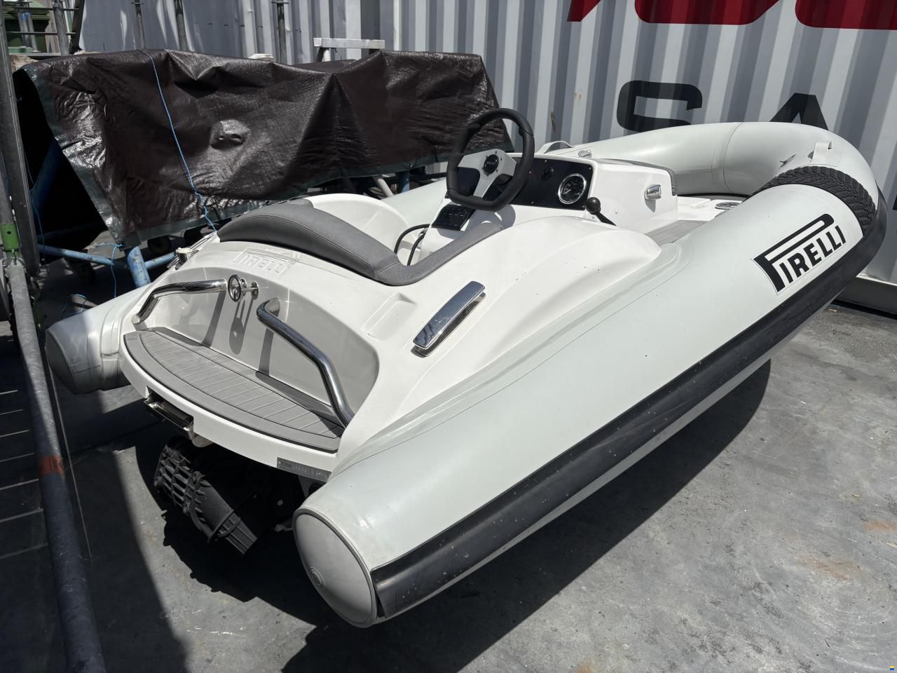 Pirelli J29 Jet Tender