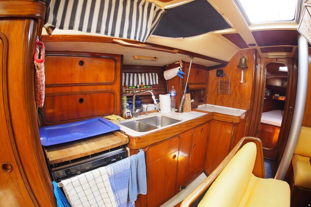 Beneteau Oceanis 390