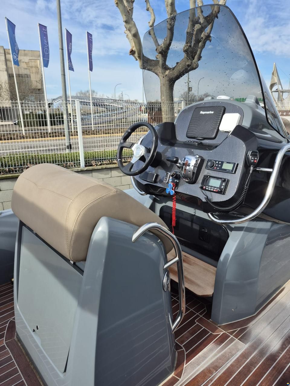 SACS Strider 800