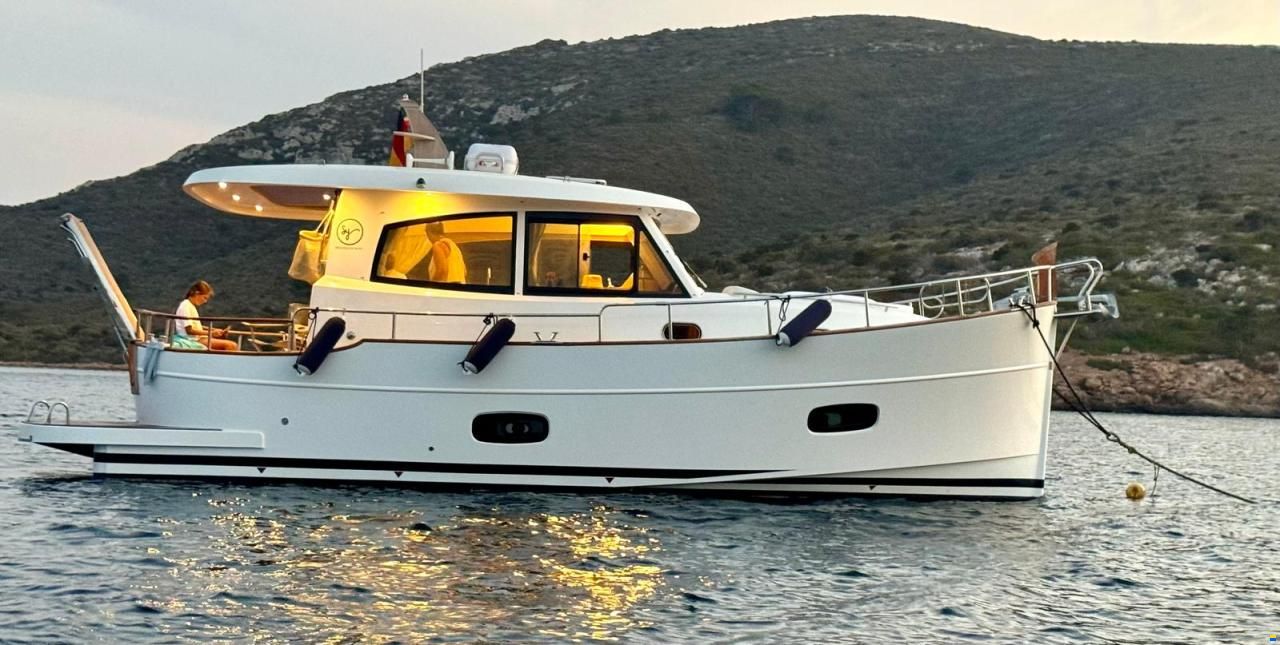 Sasga Yachts Menorquin 34