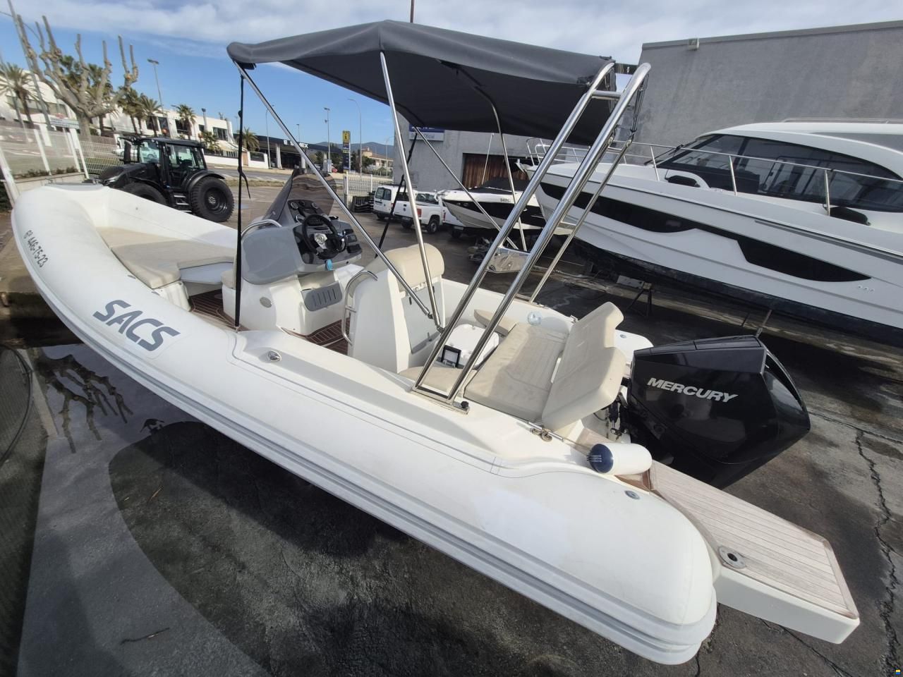 SACS Strider 700