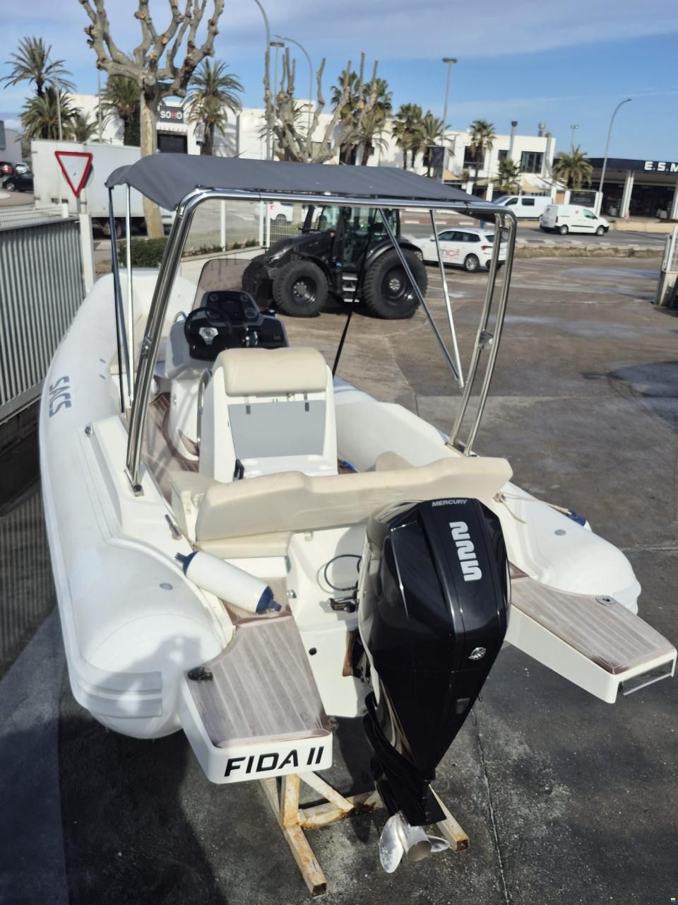 SACS Strider 700