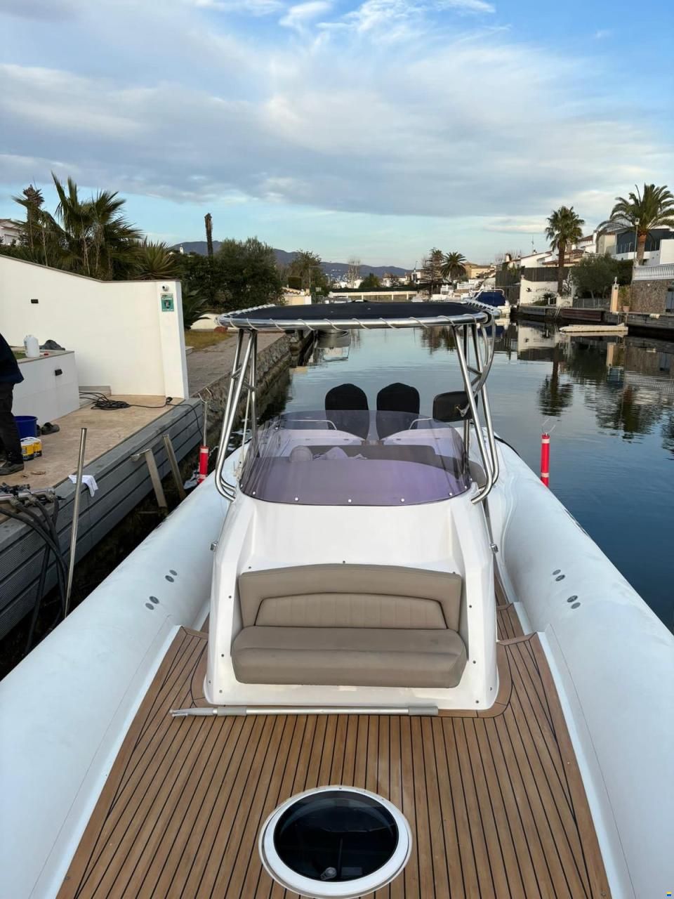 SACS Stratos 12