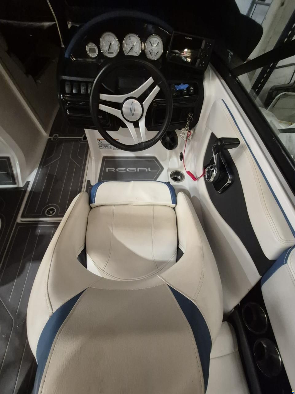 Regal 2000 ESX