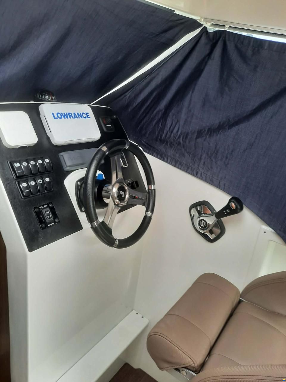 Beneteau Antares 8