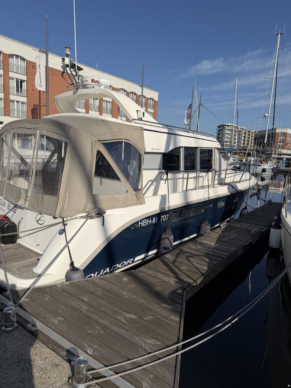 Aquador 32 C