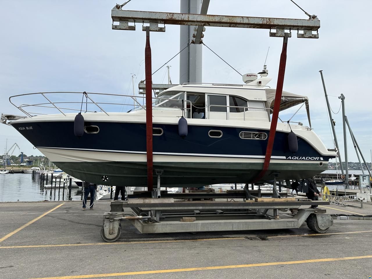 Aquador 32 C