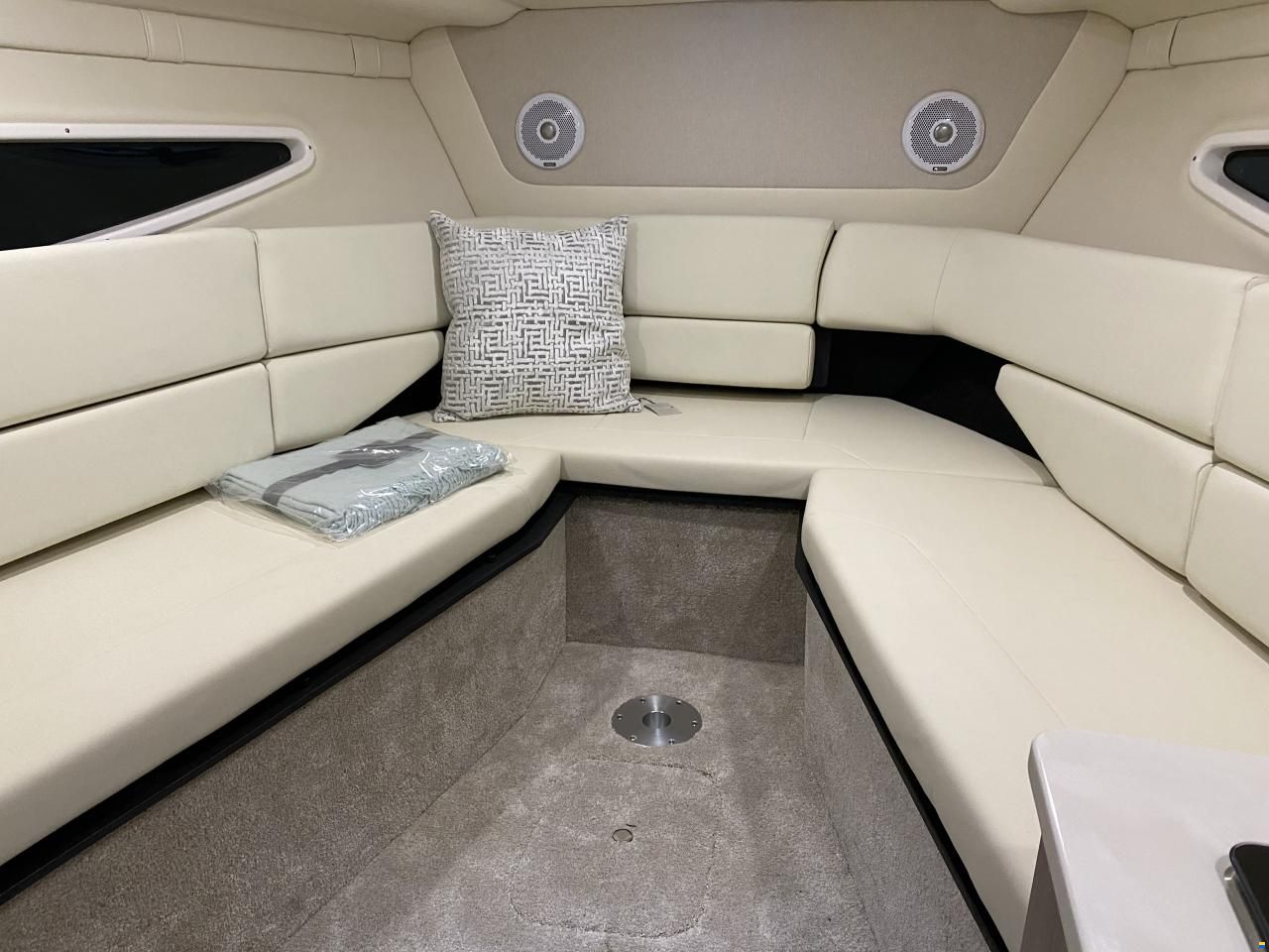 Regal 26 Express