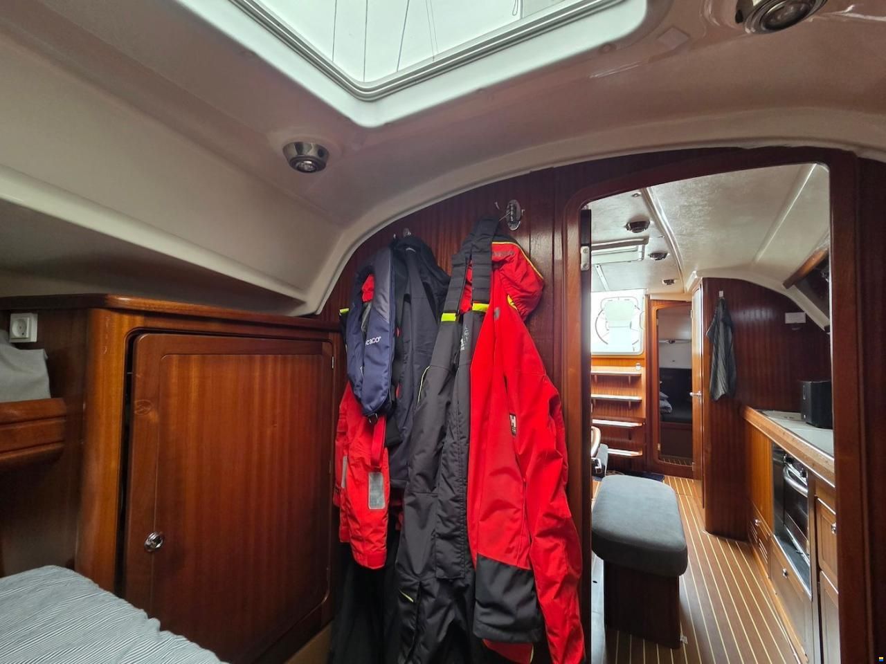 Bavaria 37.3