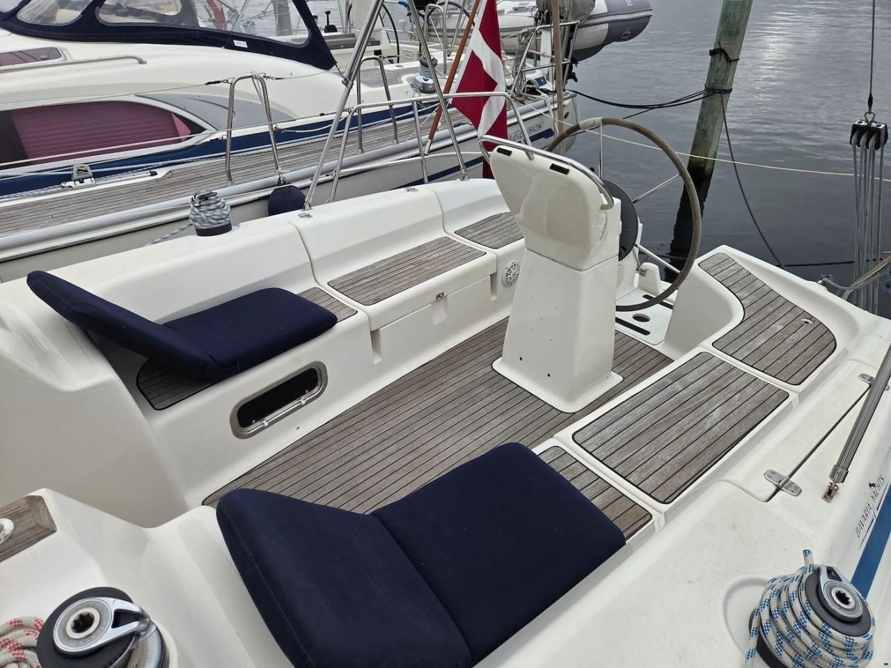 Bavaria 37.3