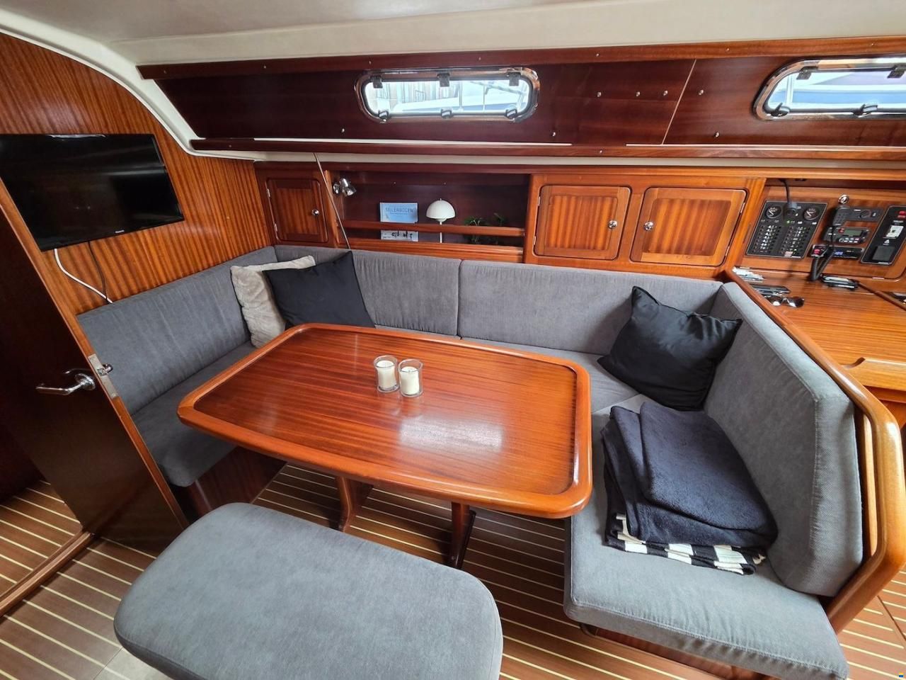 Bavaria 37.3