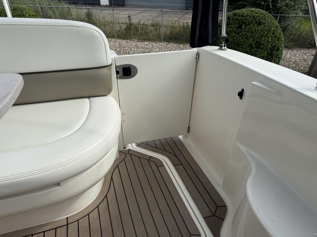 Sea Ray Sundancer 275