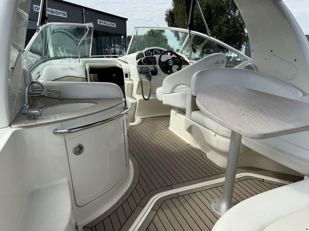 Sea Ray Sundancer 275
