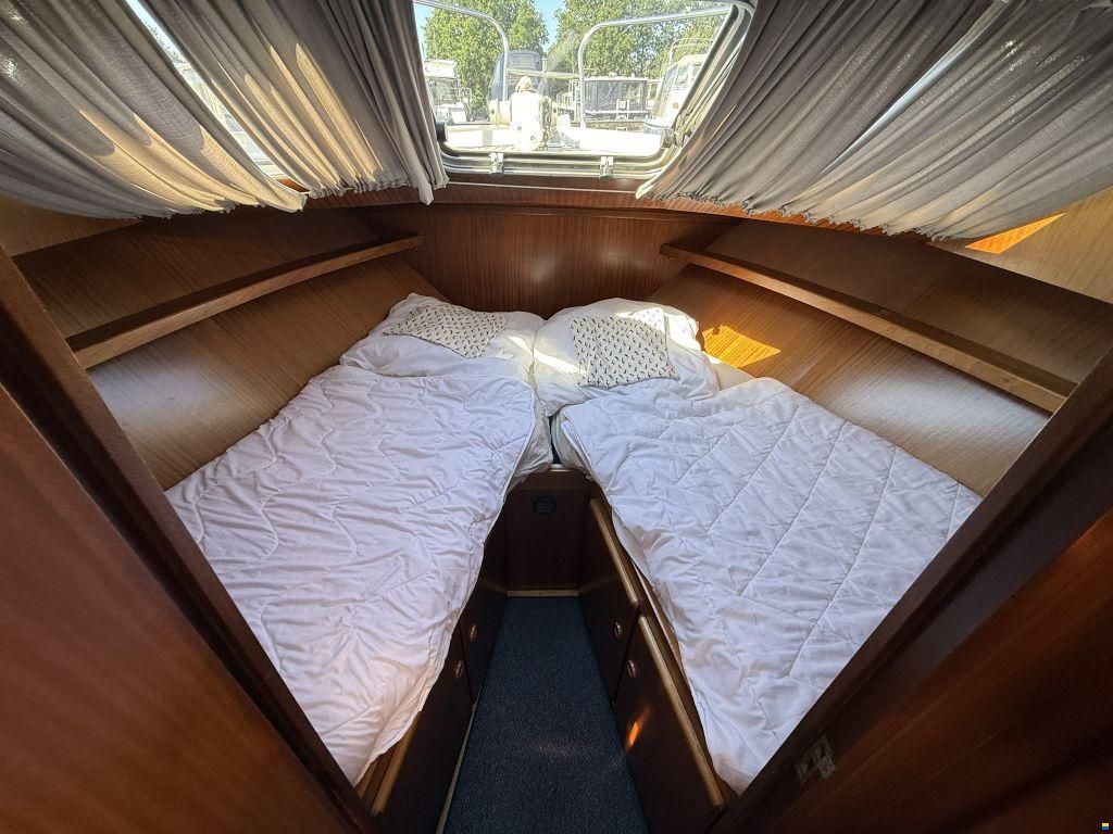 Linssen 35SE